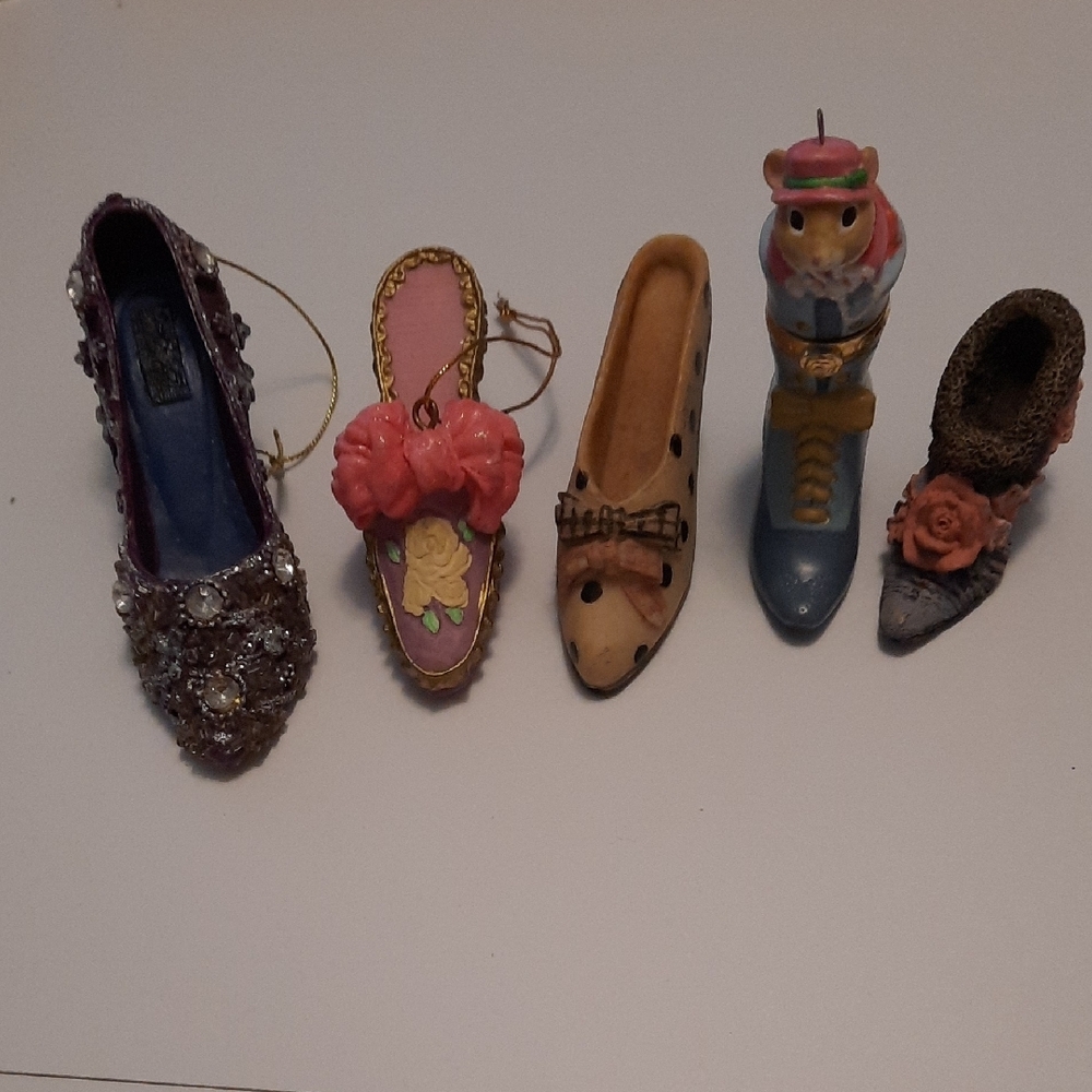 5 Single Pairs Of Miniature Shoes